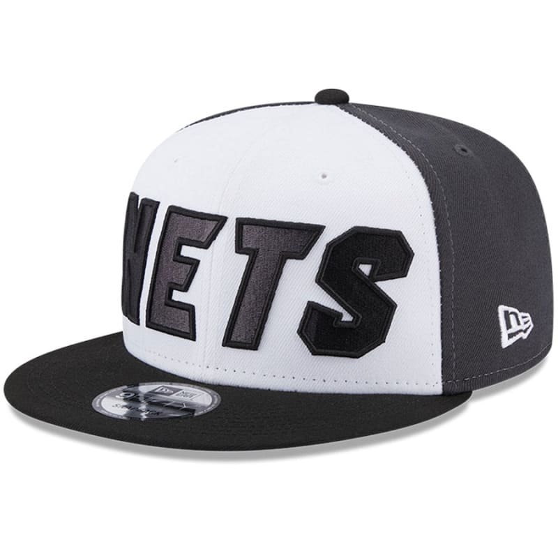 New Era Brooklyn Nets Back Half 9FIFTY Snapback Hat