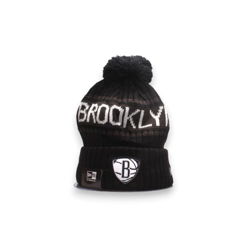 New Era Brooklyn Nets beanie with pom - Black | New Era